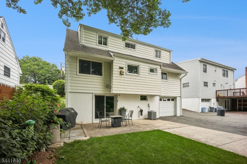 23 Andover Pl