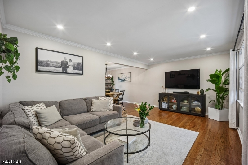 23 Andover Pl
