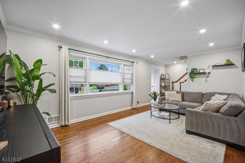 23 Andover Pl