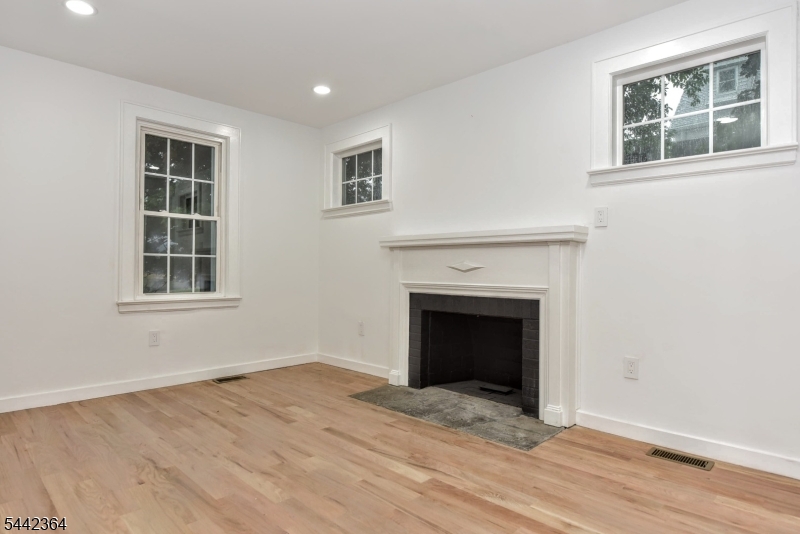 46 Tenney Ave