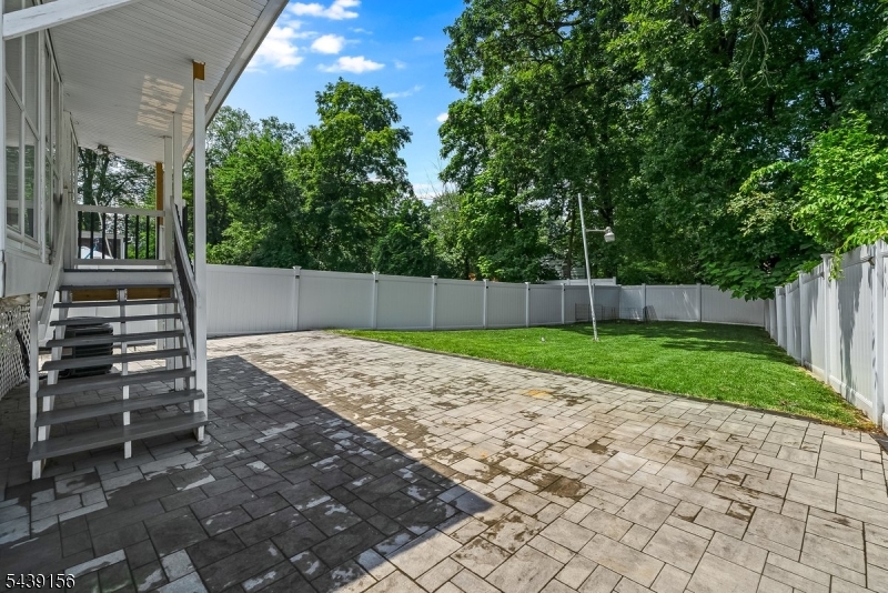75 Fichter St
