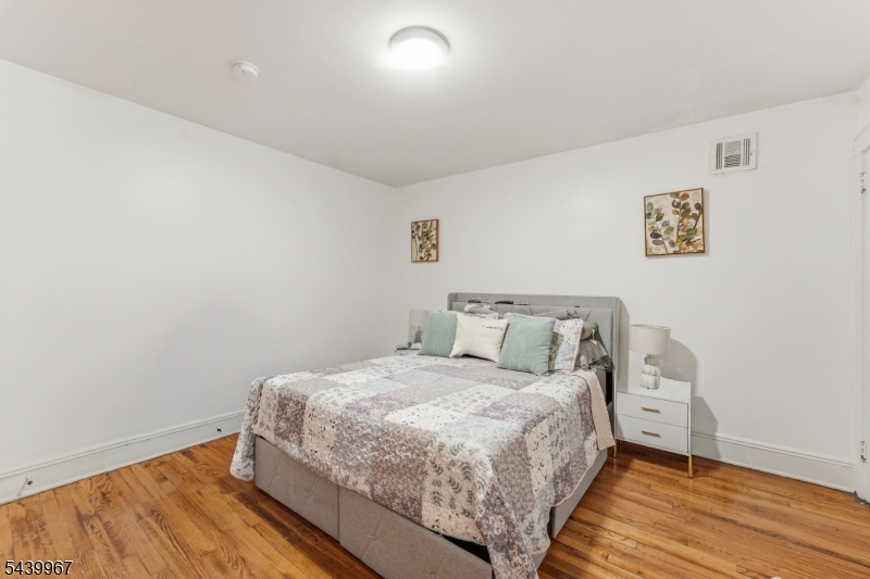 611 Sheridan Ave