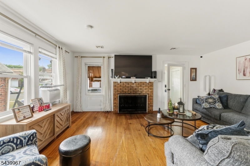 611 Sheridan Ave