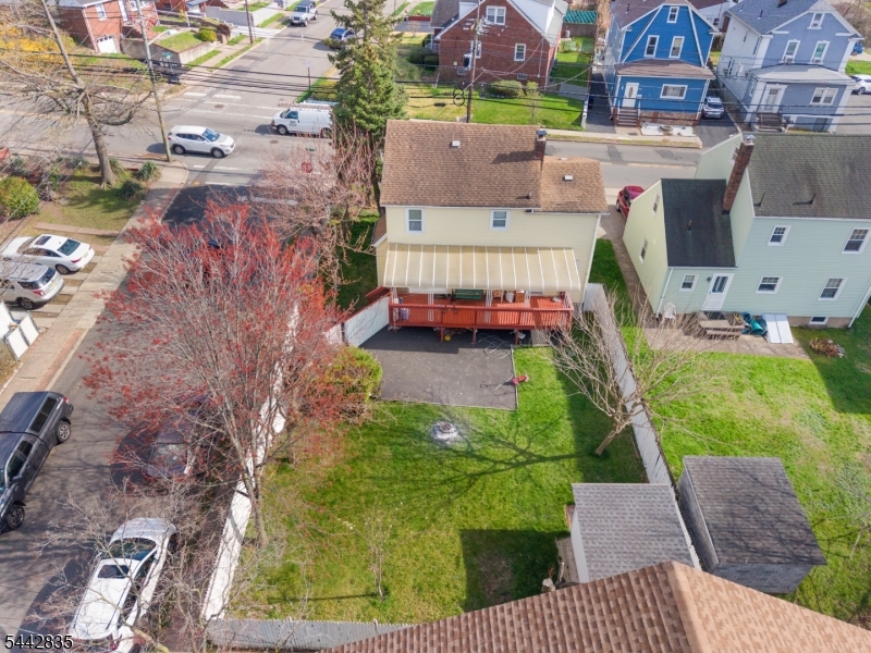 271 Outwater Ln