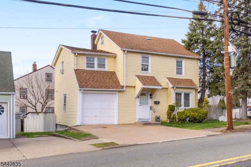 271 Outwater Ln