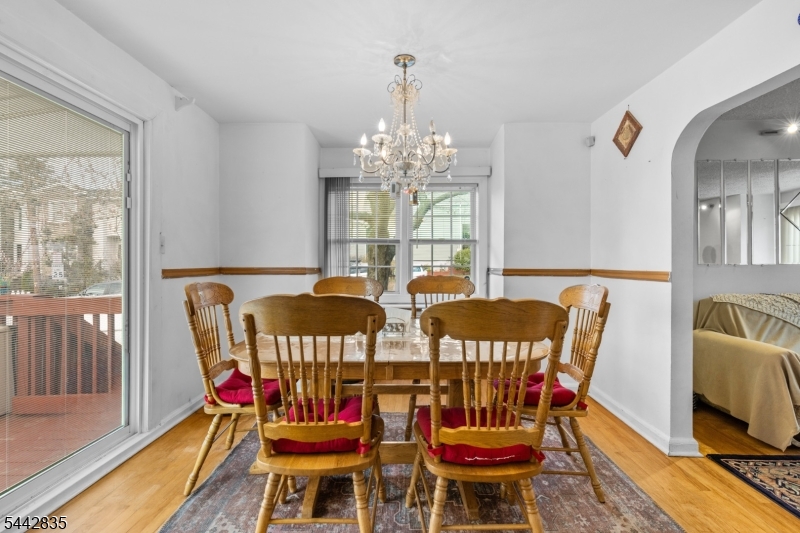271 Outwater Ln