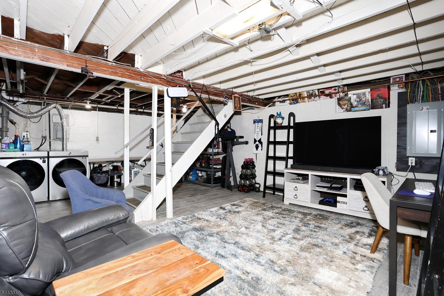 290 Malcolm Ave