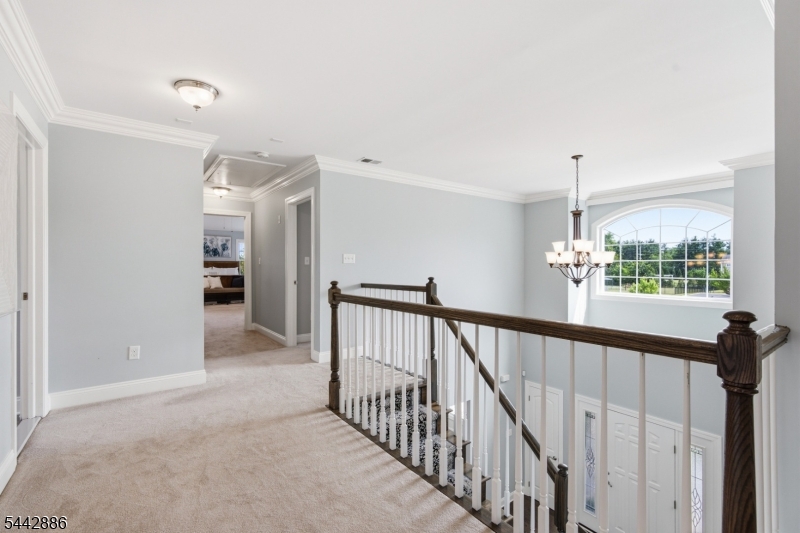 284 Shelburne Pl