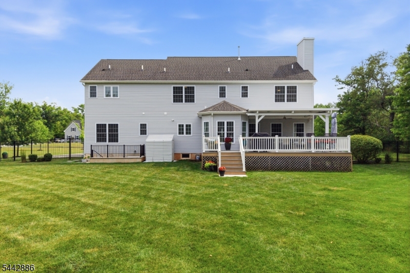 284 Shelburne Pl