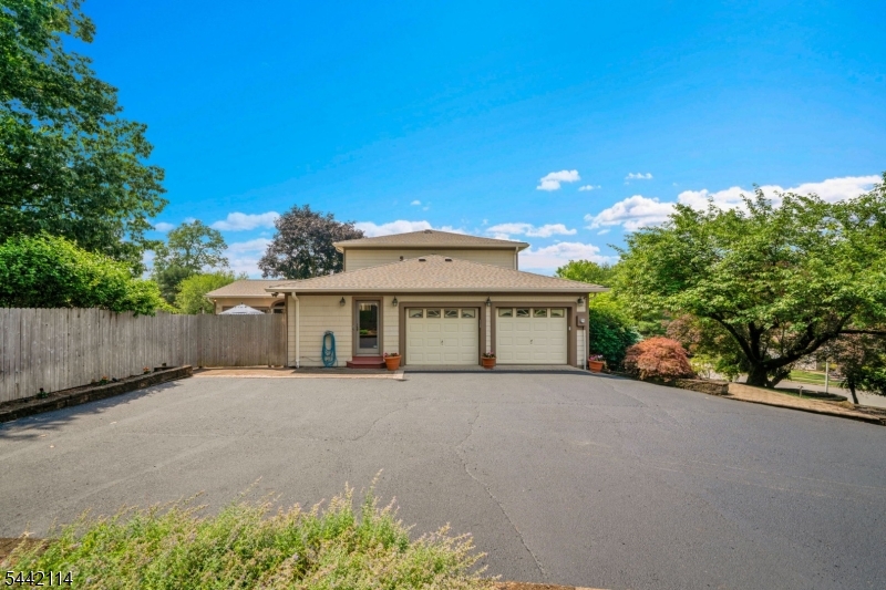 179 Konner Ave
