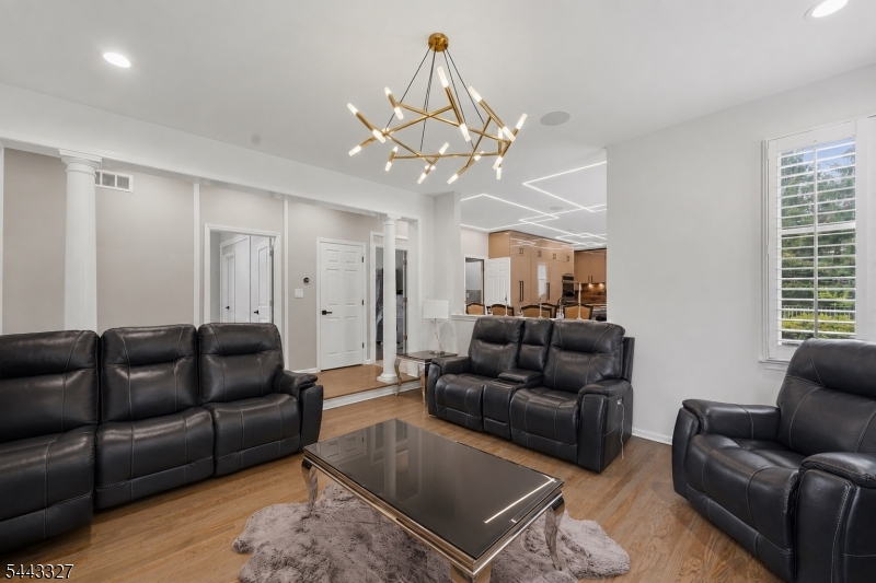 1232 Steeplechase Ct