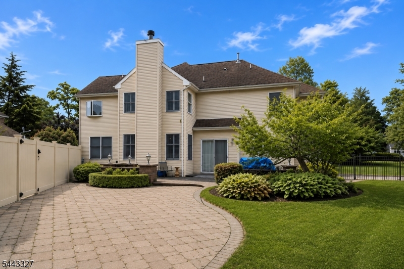 1232 Steeplechase Ct
