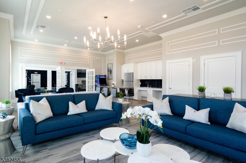 51 Biltmore Ave #51