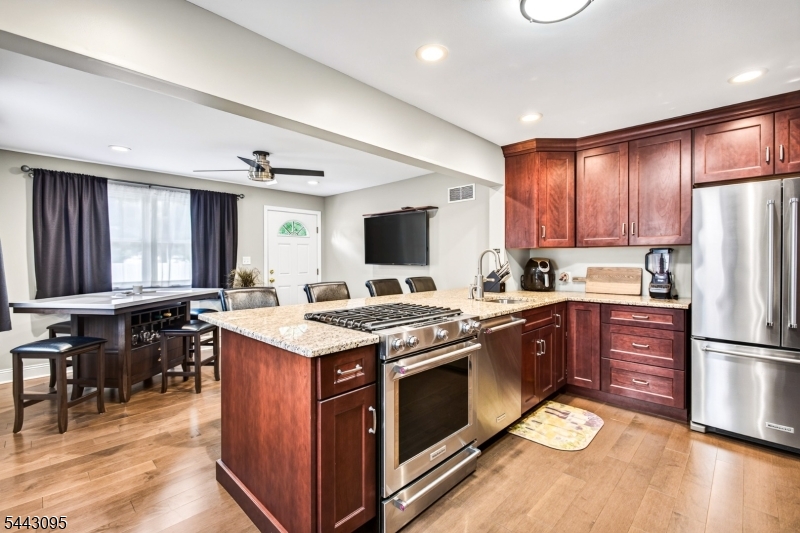 448 Warfield Rd