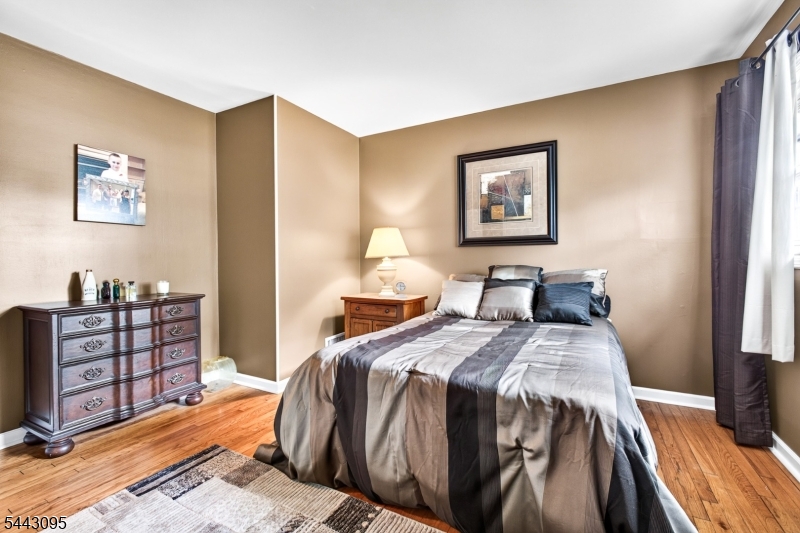 448 Warfield Rd