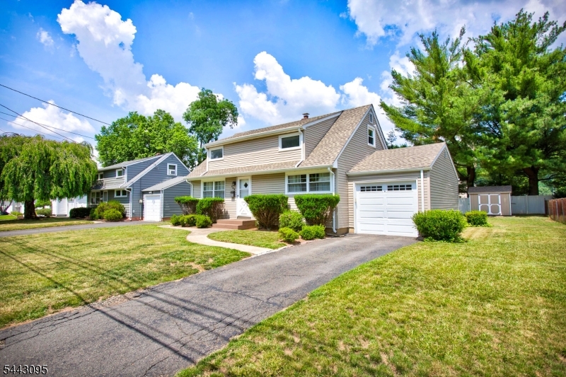 448 Warfield Rd