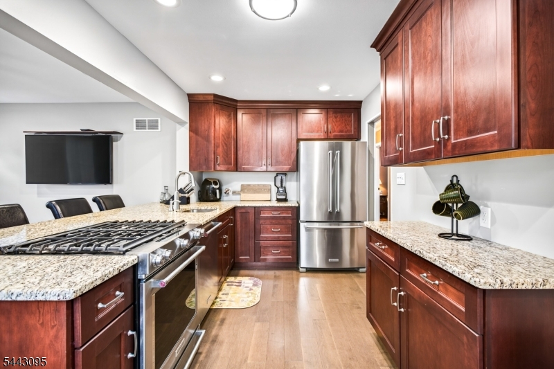 448 Warfield Rd