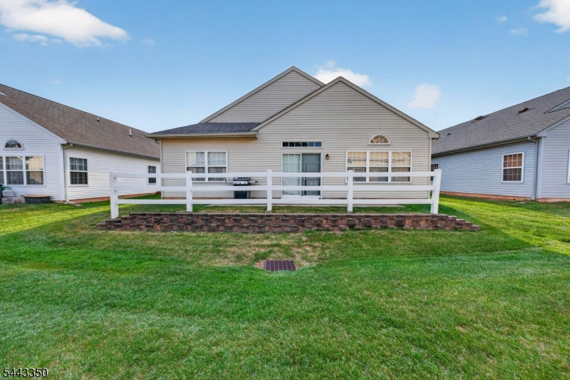 14 Daulton Dr