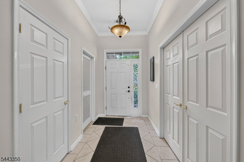14 Daulton Dr