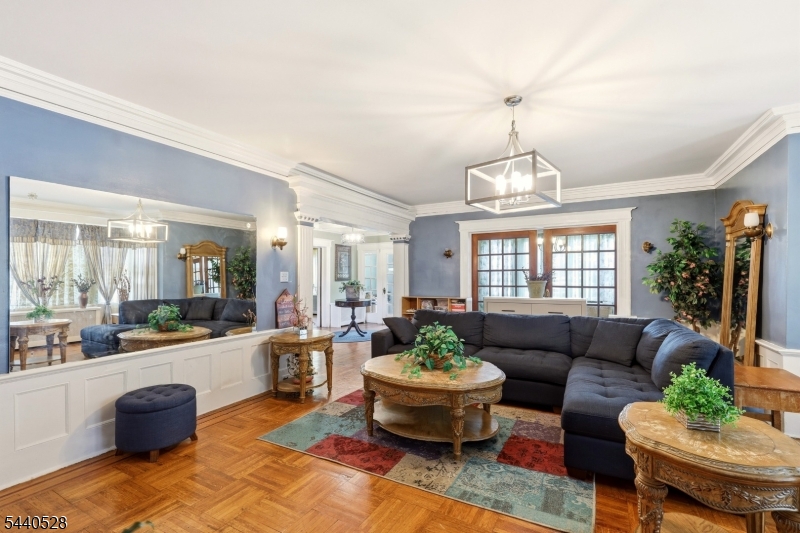 569 Berkeley Ave