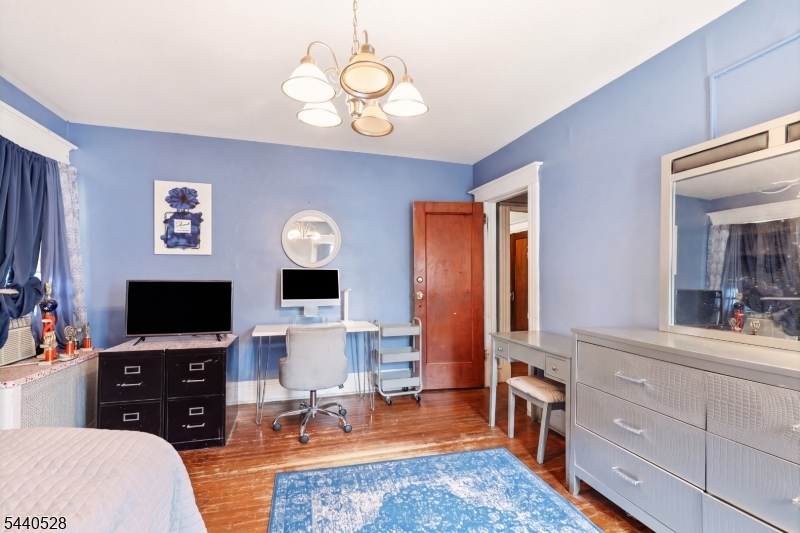 569 Berkeley Ave