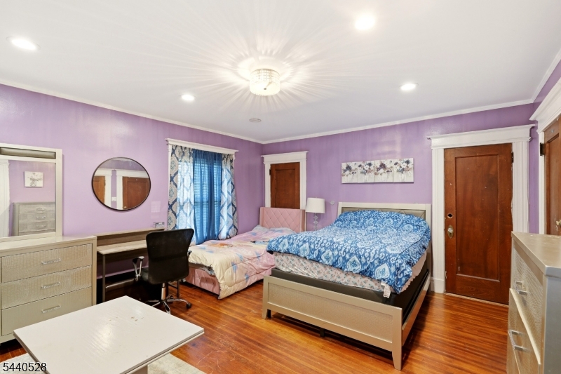569 Berkeley Ave