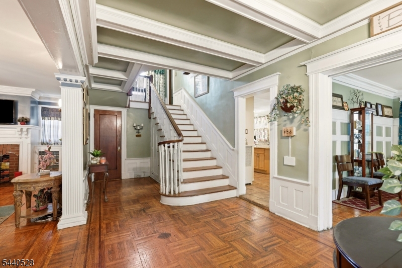 569 Berkeley Ave