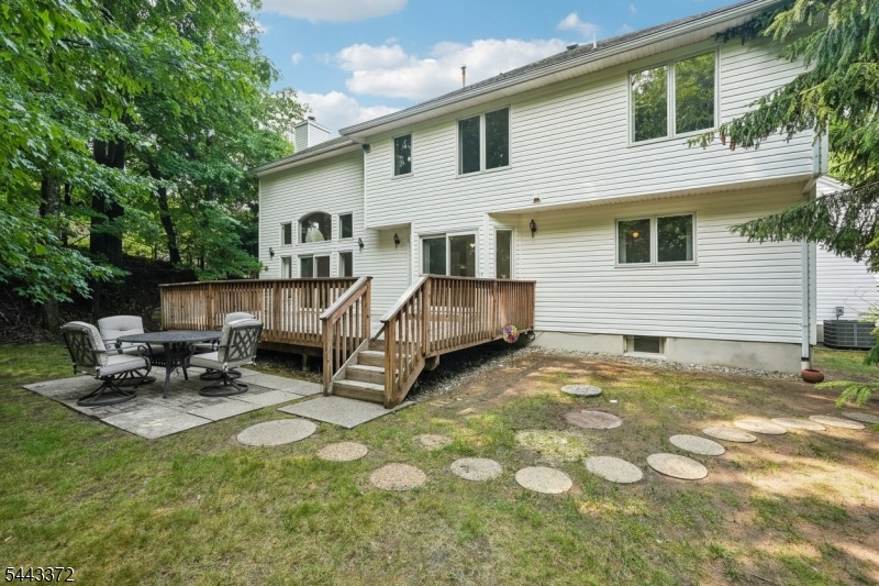 54 Church Ln