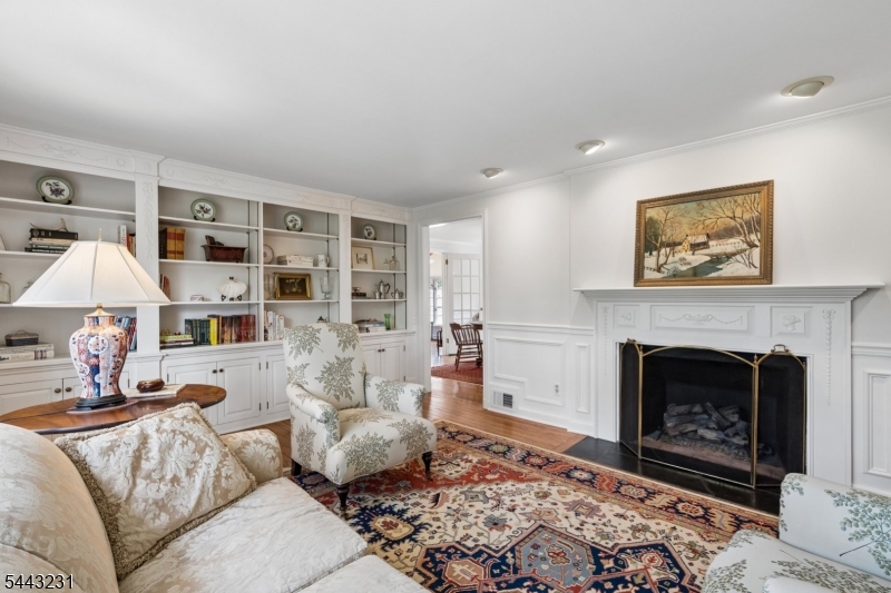 638 Mountain Ave