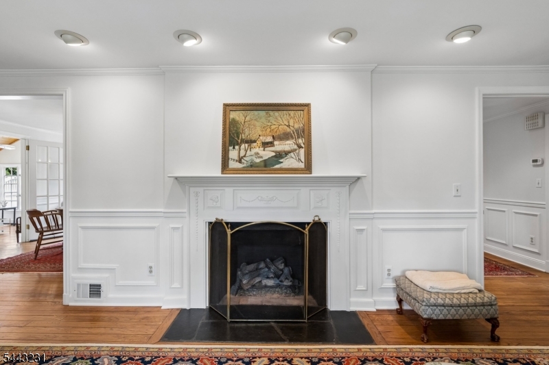 638 Mountain Ave