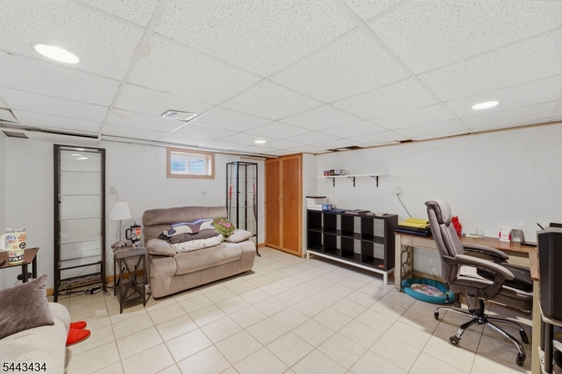 198 Cornell Ave