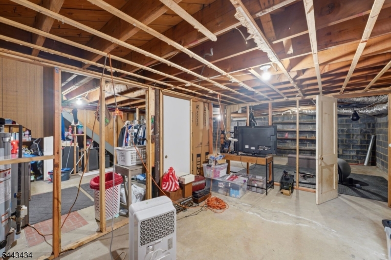 198 Cornell Ave