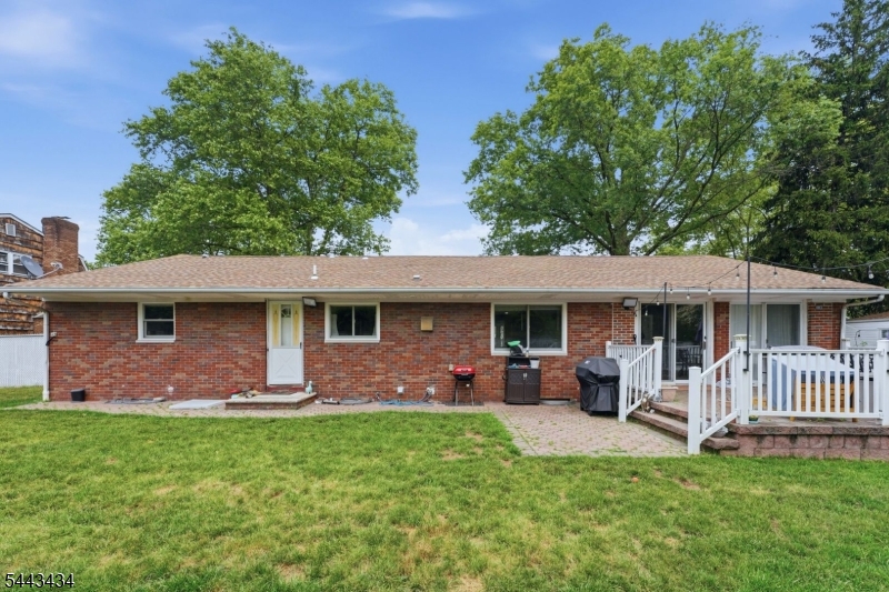 198 Cornell Ave
