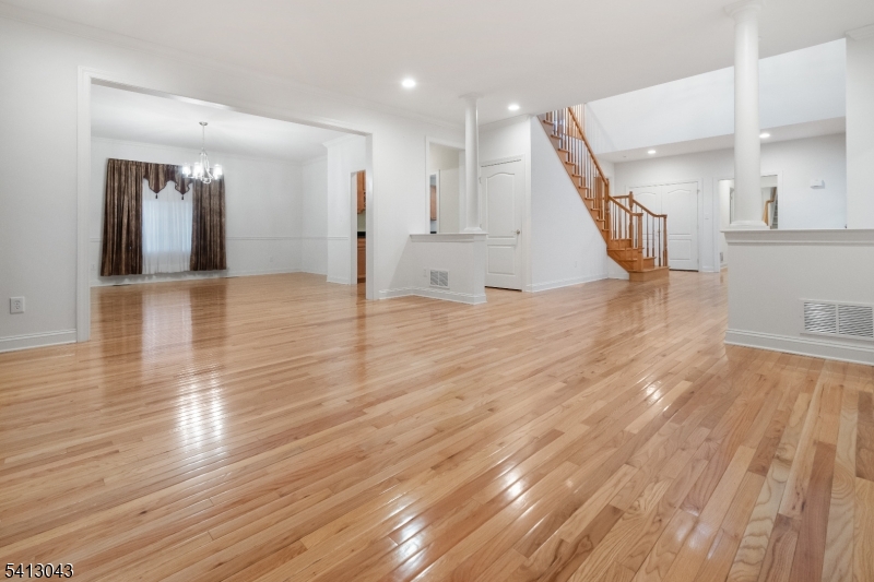 3 Manchur Ct