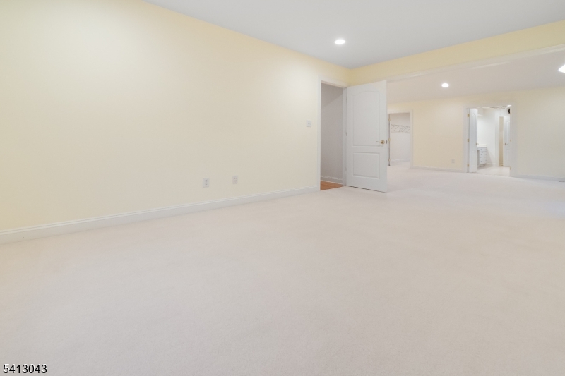 3 Manchur Ct