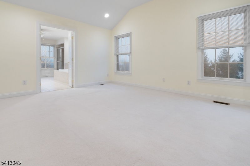 3 Manchur Ct