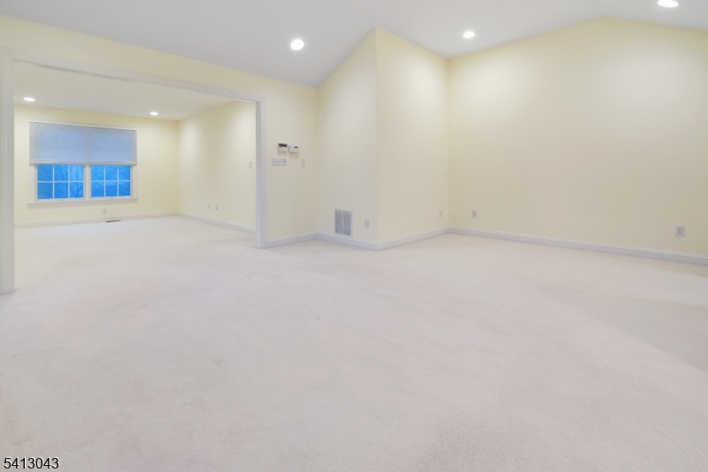 3 Manchur Ct