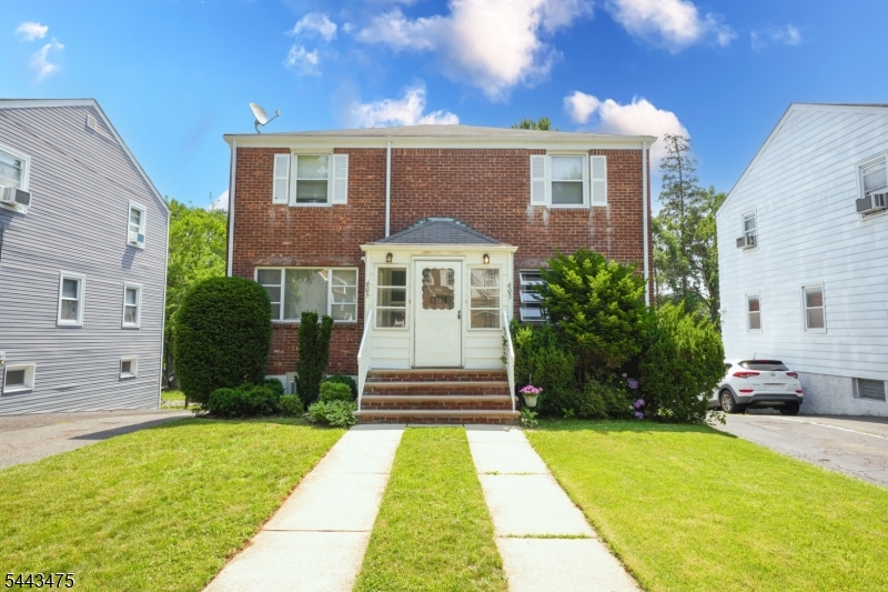 605 Linden Ave