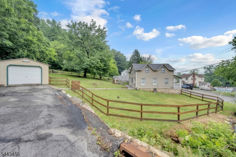 3 Mount Pisgah Ave