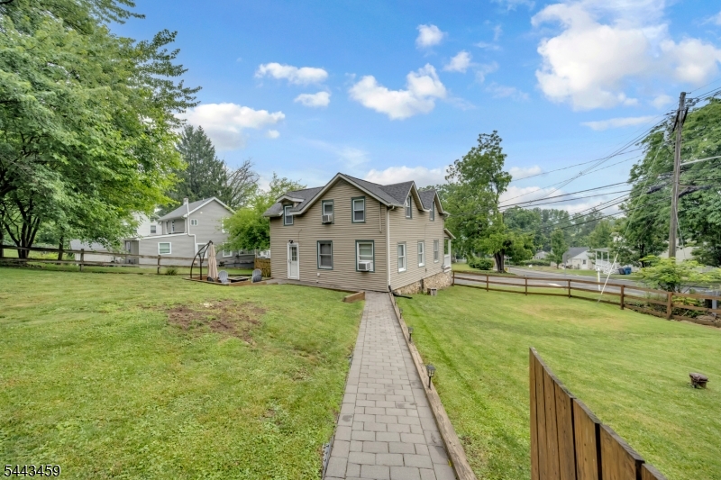 3 Mount Pisgah Ave