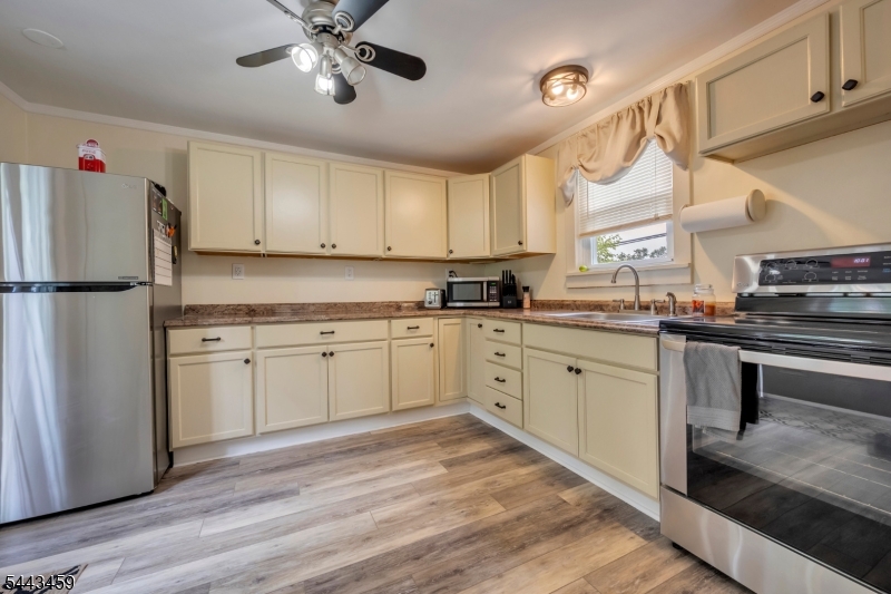 3 Mount Pisgah Ave