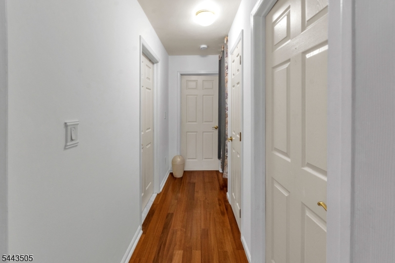 69 N 4Th St