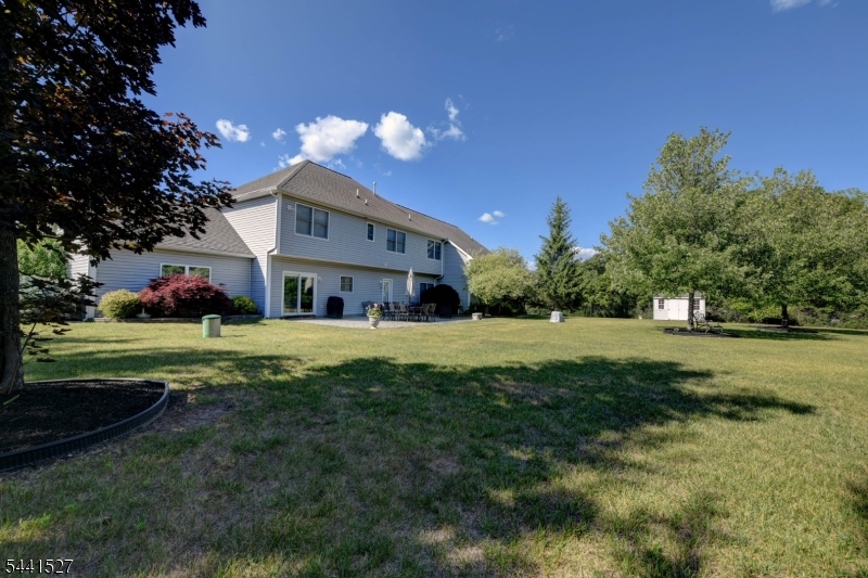 32 Dyer Rd