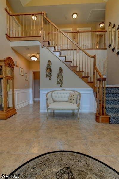 32 Dyer Rd