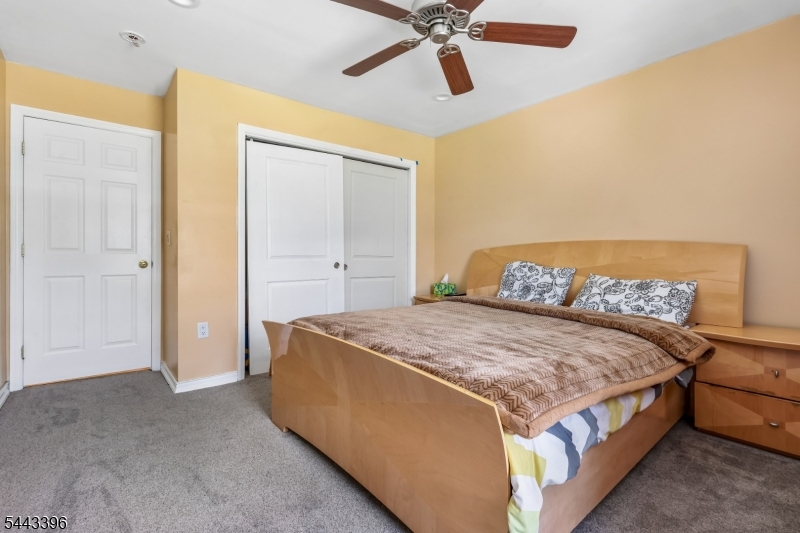 266 Fresh Ponds Rd