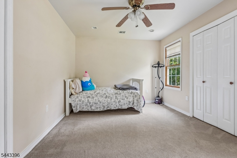 266 Fresh Ponds Rd