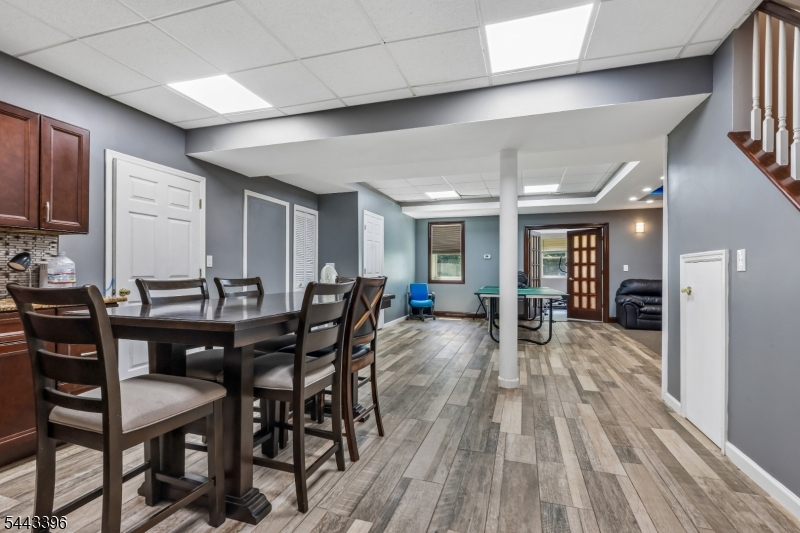 266 Fresh Ponds Rd
