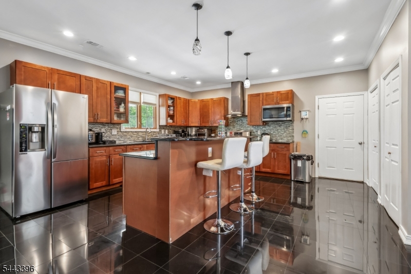 266 Fresh Ponds Rd