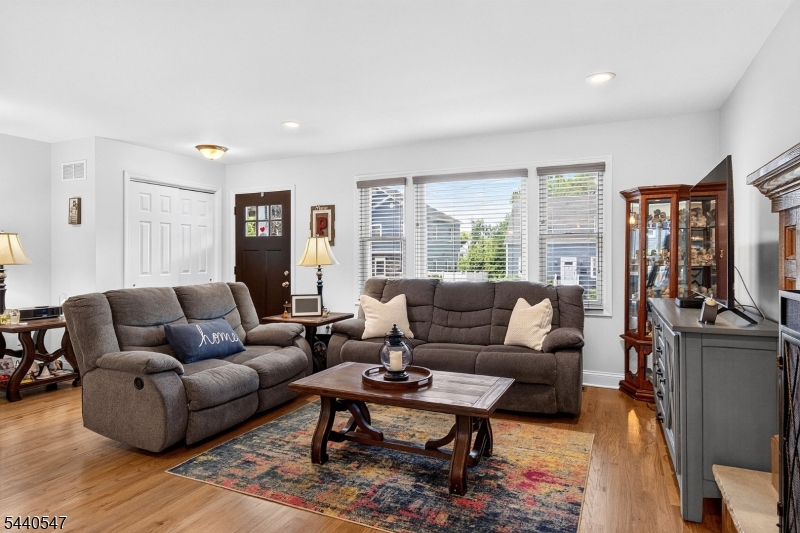 2 STRATFORD TERRACE