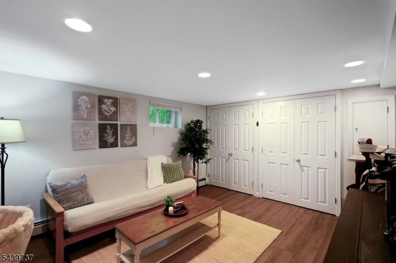 52 Stockton Rd